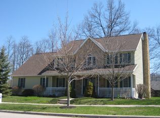 460 Palm Dr, Marysville, OH 43040