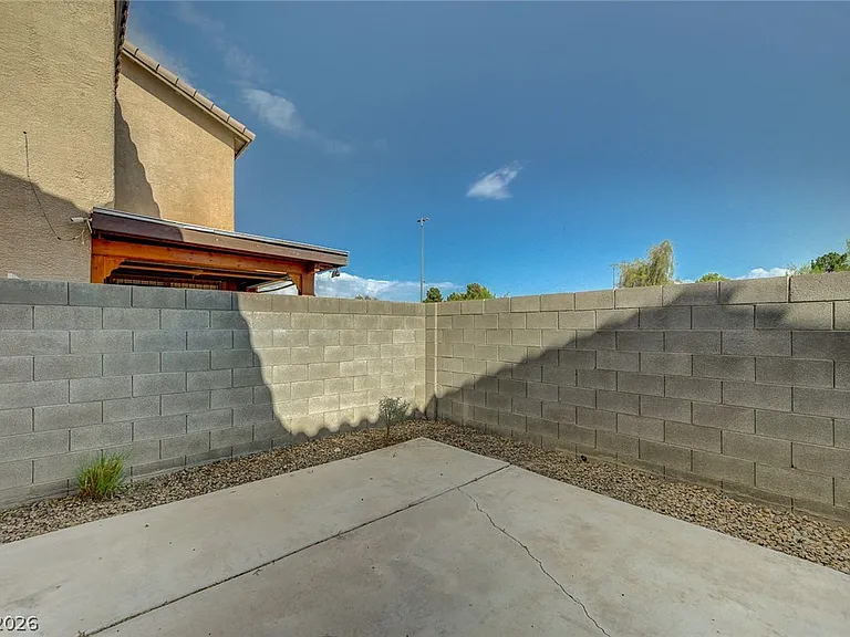 5672 Park City Ave — Photo 28