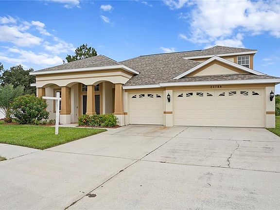 4th image of 22704 Laureldale Dr