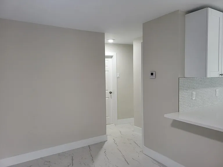 3231 NE 14th Ave — Photo 3
