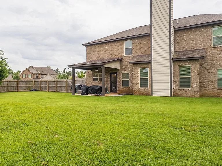 202 Warhawk Dr — Photo 36