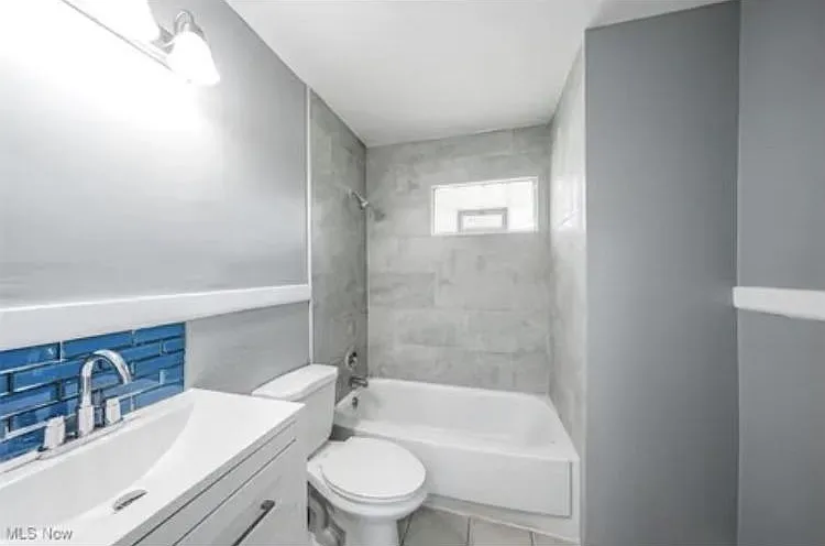 4 bed, 2.5 bath, 1841 sqft, $728 — Photo 2