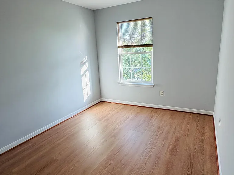 2503 Wheat Meadow Ct — Photo 16