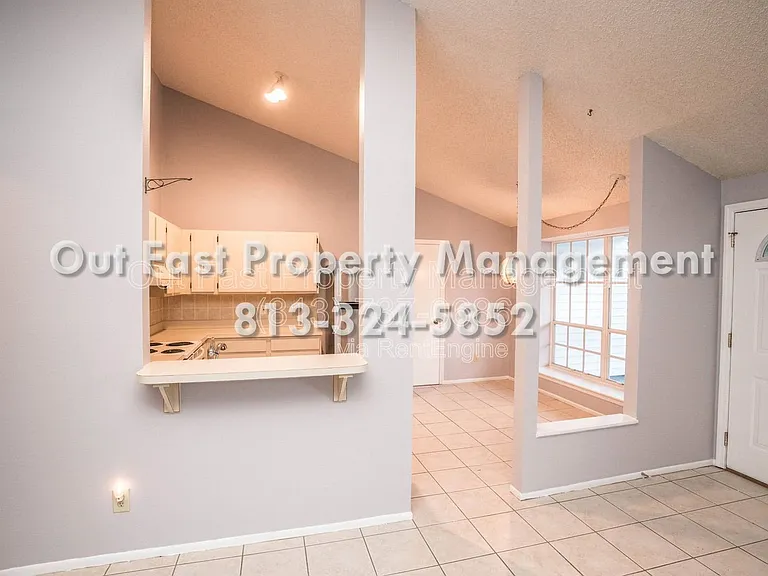 2764 Kavalier Dr — Photo 15