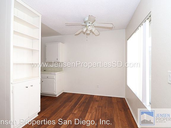 4th image of 4304 51st St APT 7
