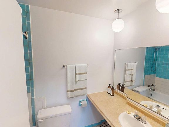 5th image of 255 Stewart St #1428792