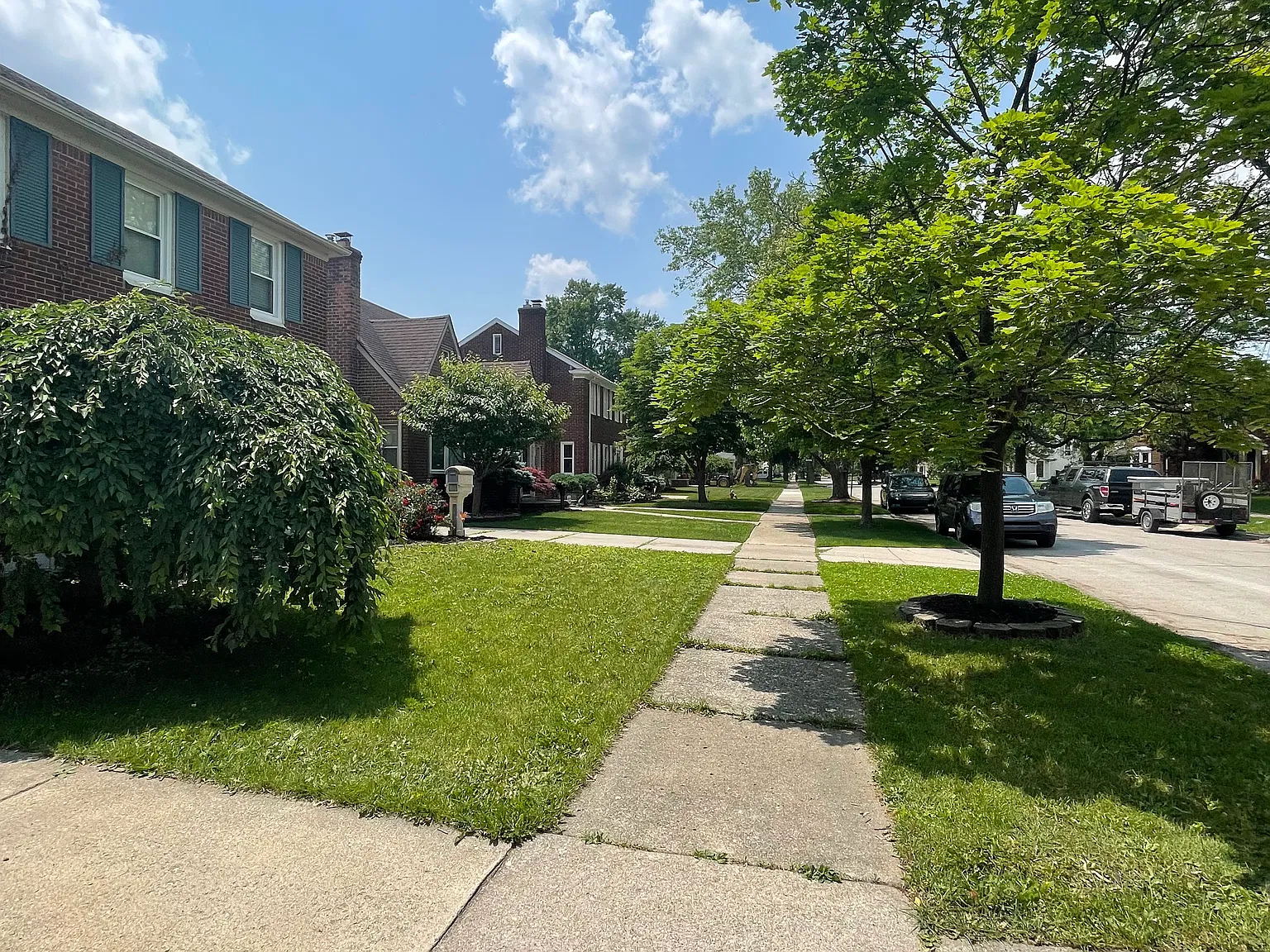 5 bed, 1865 sqft, $2,150 — Photo 2