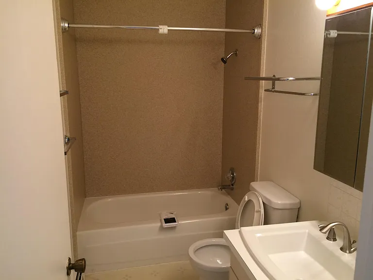 719 Edward St #B — Photo 11