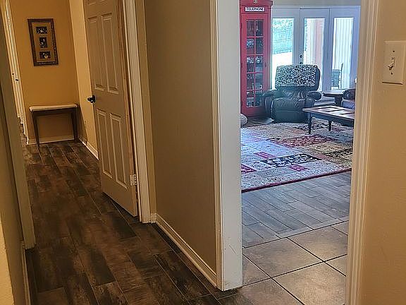 5th image of 505 Brookhollow Dr