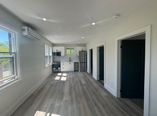 656 Main St E #2, Hamilton, ON L8M 1J8