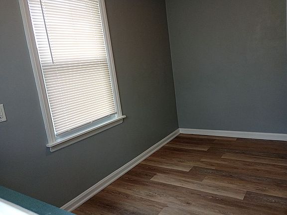 5th image of 707 W 32nd St