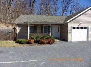 511 Betsy Bell Rd APT B, Staunton, VA 24401