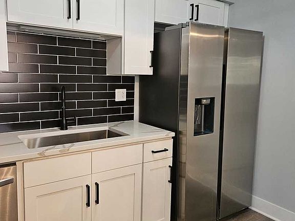 3rd image of 8524 Skokie Blvd APT 2D