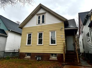 2346 N 18th St #1, Milwaukee, WI 53206