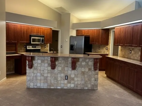 1312 SE 2nd Ter, Cape Coral, FL 33990