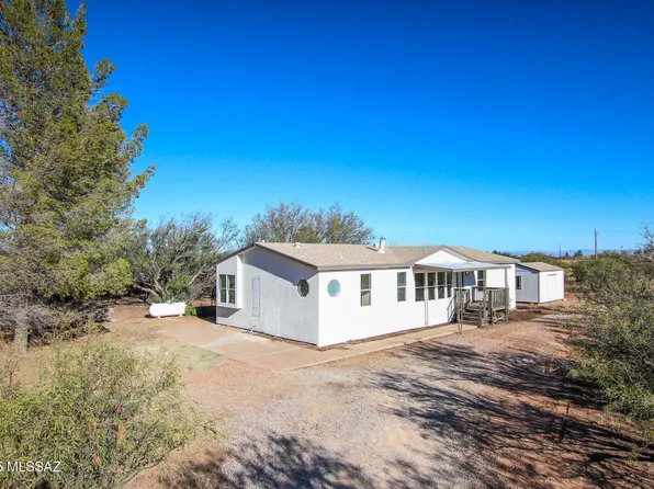 8777 E Ellsworth Ln, Hereford, AZ 85615