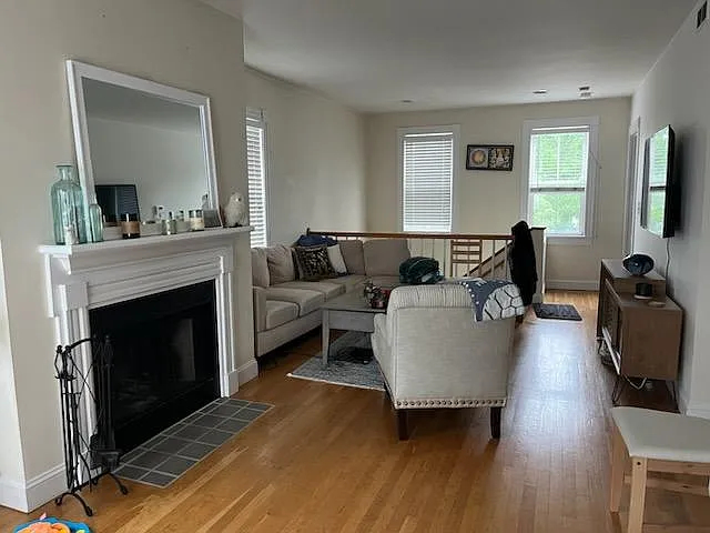 17 Elm St #3 — Photo 4