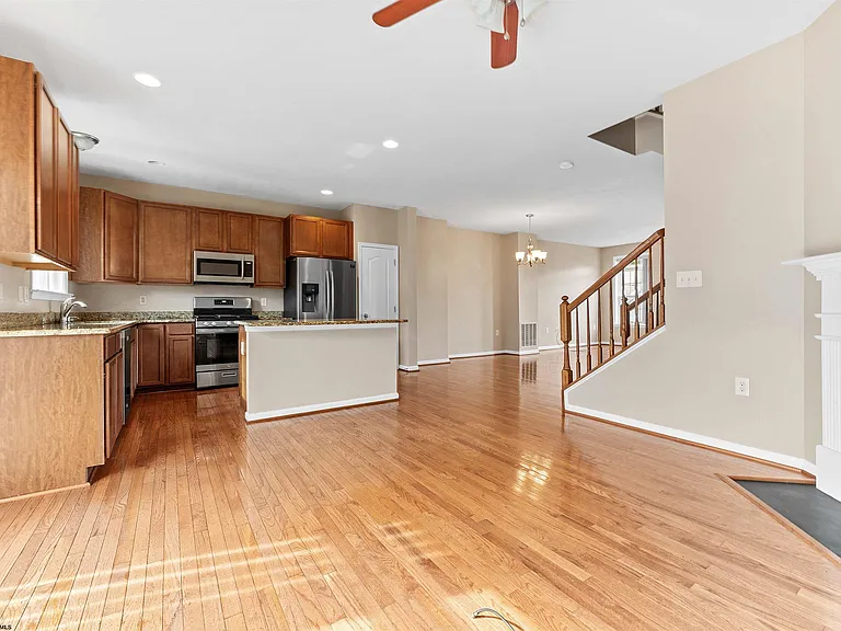 415 Saint Andrews Dr — Photo 14
