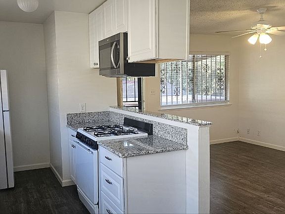 5th image of 2839 W Fairmont Ave #204-204-204