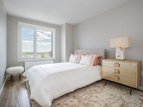 5th image of 17802 Hillside Ave APT 809