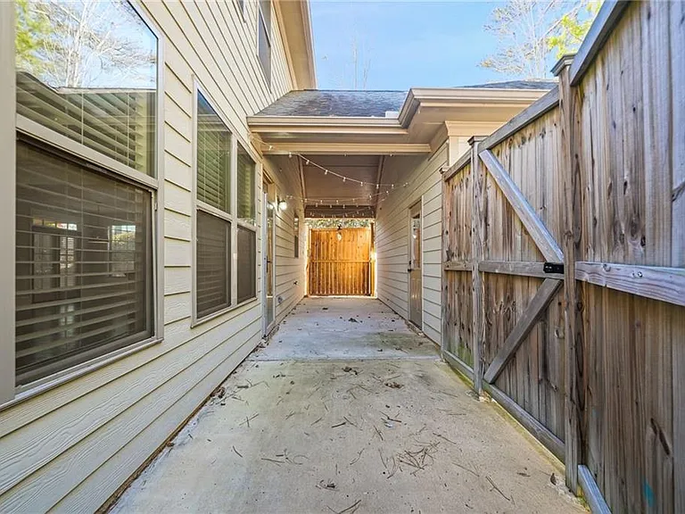 2439 Muirfield Pl — Photo 33