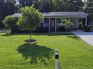 2 Lynn Ln, Great Falls, SC 29055