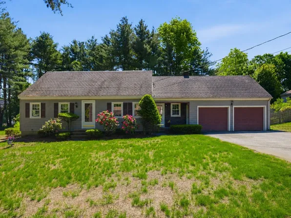 23 Rustic Lane, Plaistow, NH 03865