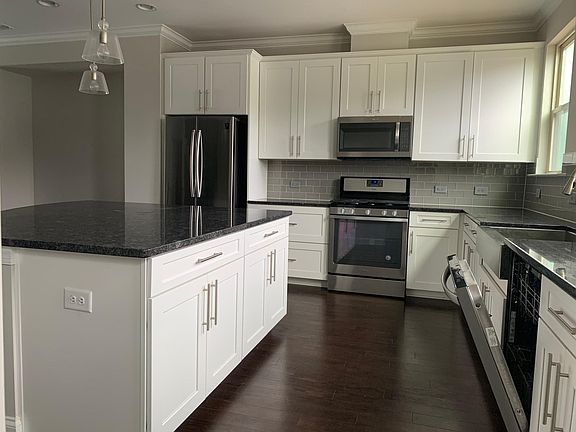 3rd image of 2631 Statesville Ave