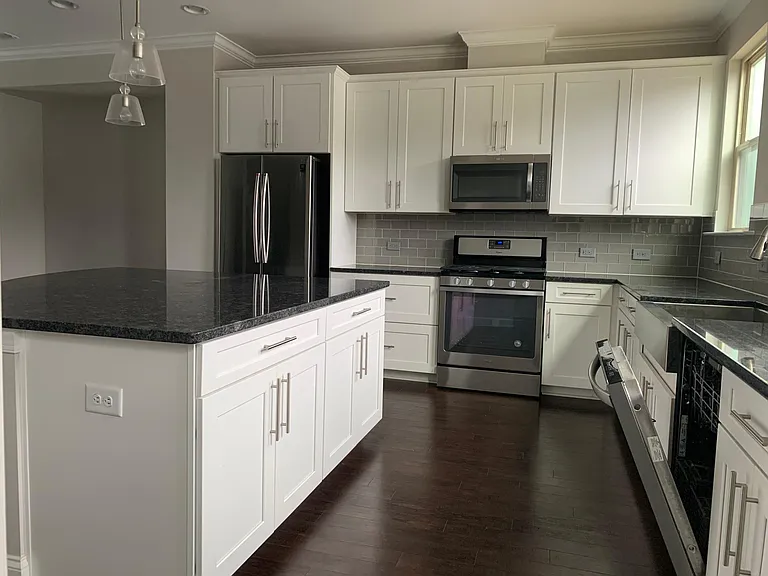 2631 Statesville Ave — Photo 3