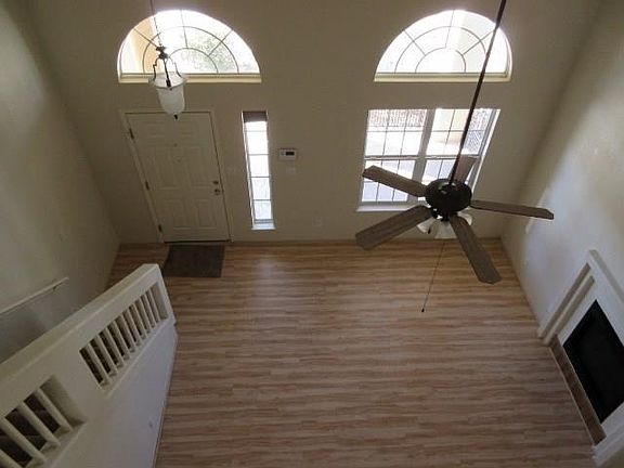 2nd image of 10816 Walden Pond St