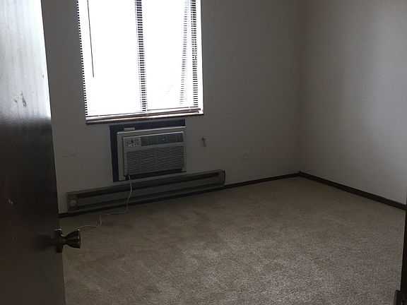5th image of 1912 10th St APT 302