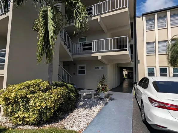 9940 47TH AVENUE N #206, ST PETERSBURG, FL 33708