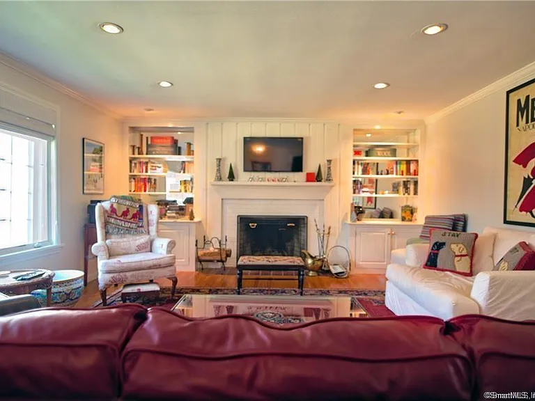 3 Lilac Ln — Photo 6