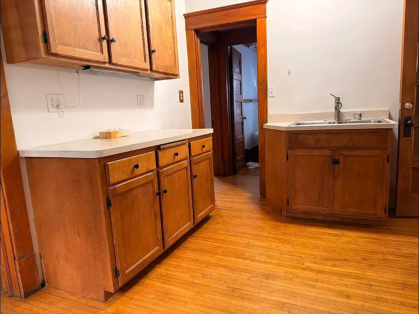2 bed, 1350 sqft, $1,975 — Photo 4