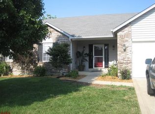 1054 Reddington Timbers Dr, Saint Charles, MO