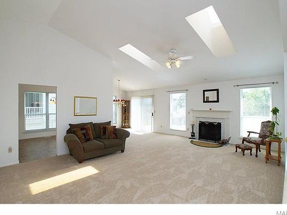 3rd image of 16949 Kingstowne Place Dr