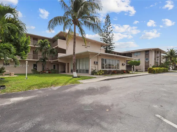 1480 E Sample Rd APT 311, Pompano Beach, FL 33064