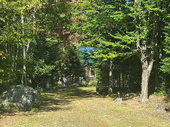5th image of 230 Hall Farm Road
