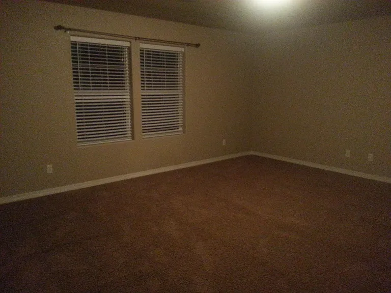 901 Spectrum Loop — Photo 14