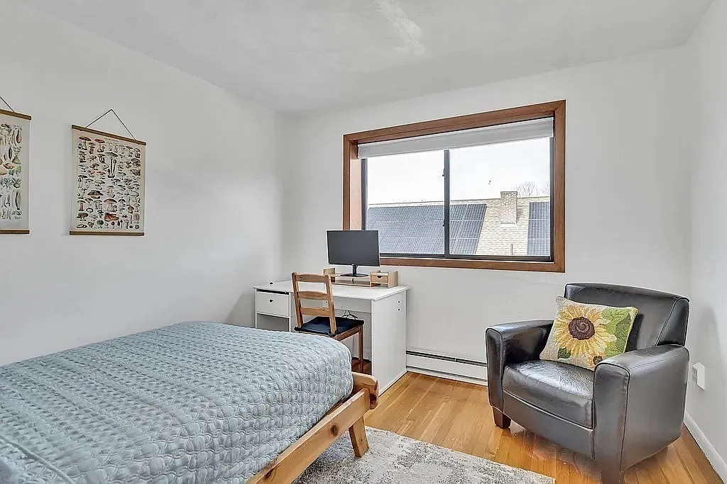 2 bed, 890 sqft, $2,750 — Photo 1