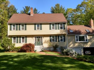 67 Carroll Dr, Foxboro, MA 02035