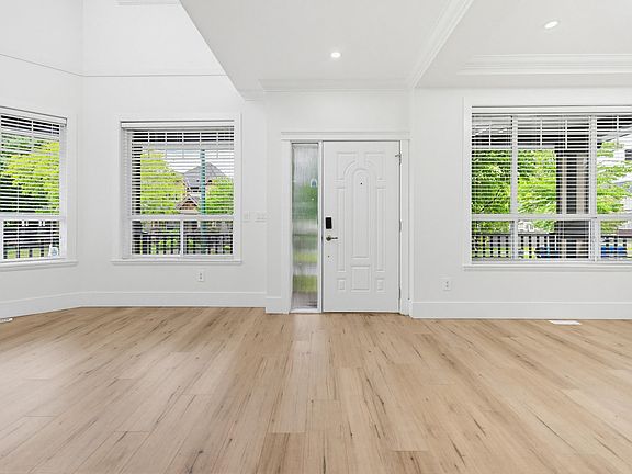 5th image of 7349 194th St