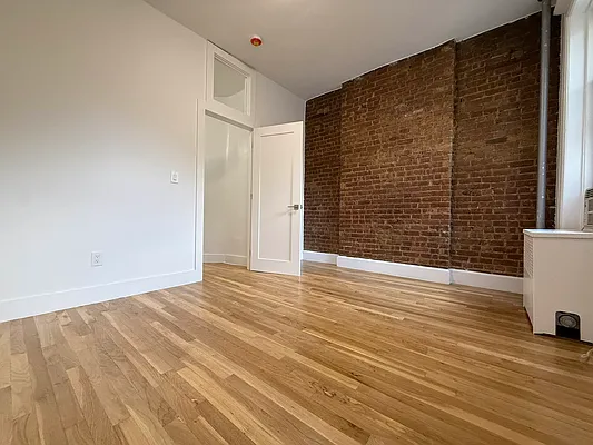 Rented by Building Equity Real Estate LLC | media 2