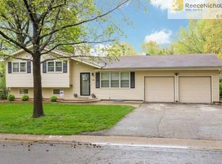 7219 Edgewood Blvd, Shawnee, KS 66203