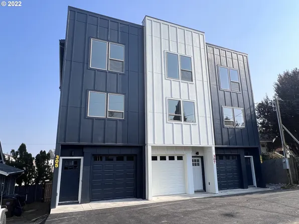 305 Myrtle St, Oregon City, OR 97045