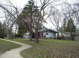 319 Scott Ave, Glen Ellyn, IL 60137