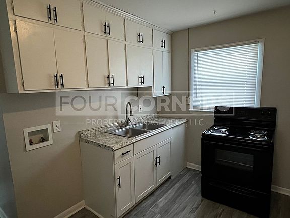 3rd image of 2316 Kersey St #F