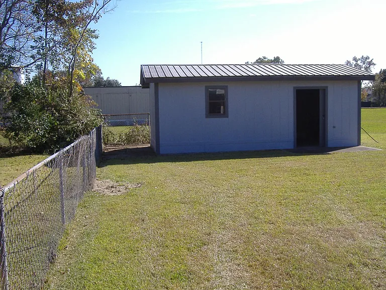 1228 Roundhill Dr — Photo 19