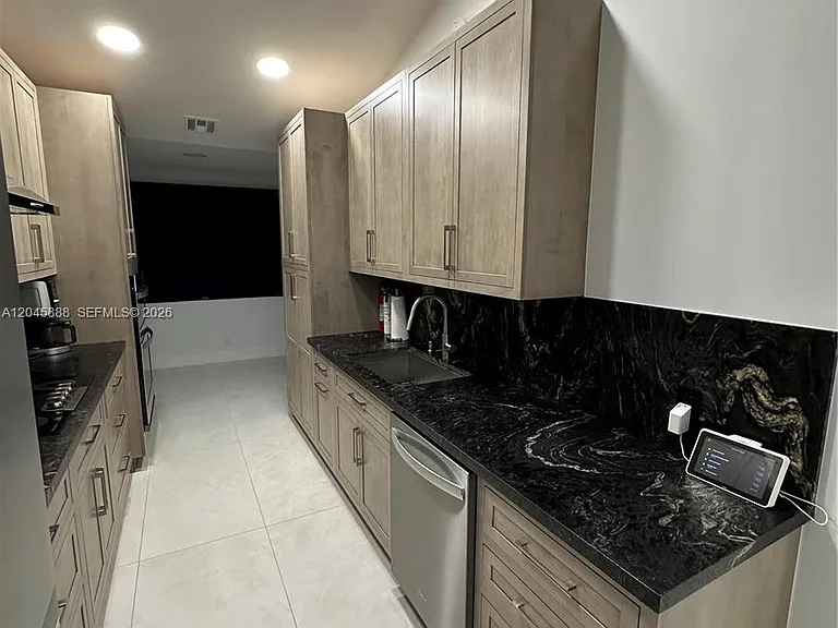 3345 Emerald Oaks Dr #106 — Photo 14