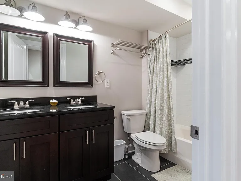 1232 S 23rd St — Photo 25